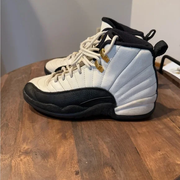Air Jordan 12 OG 'Taxi' 1996 Size 4.5 Youth